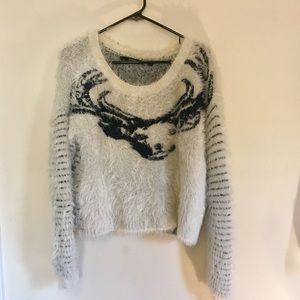 Gorgeous Guess Furx Top Size XS